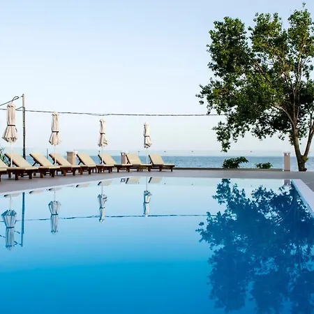 Sea And Creek בית נופש *