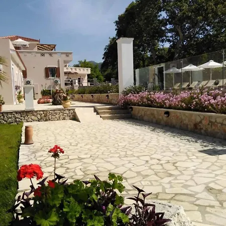 בית נופש Sea And Creek *