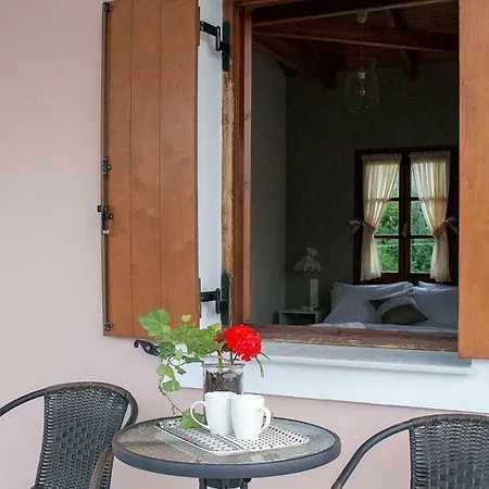 Sea And Creek * קאטליוס