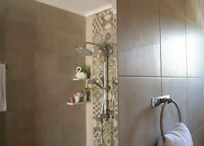 Sea And Creek Holiday home